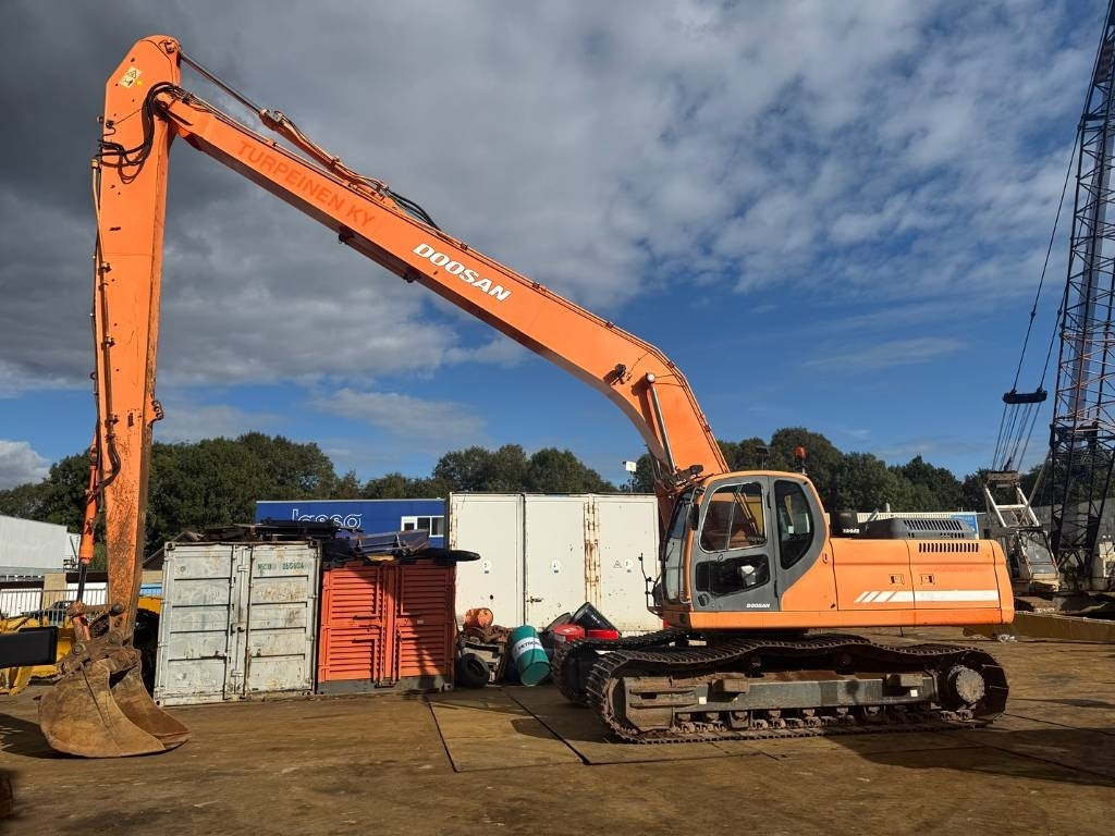 Doosan DX 300 LC ( 4.690 original hours 18M long reach ) - Grävmaskin: bild 2 Doosan DX 300 LC ( 4.690 original hours 18M long reach ) - Grävmaskin: bild 2