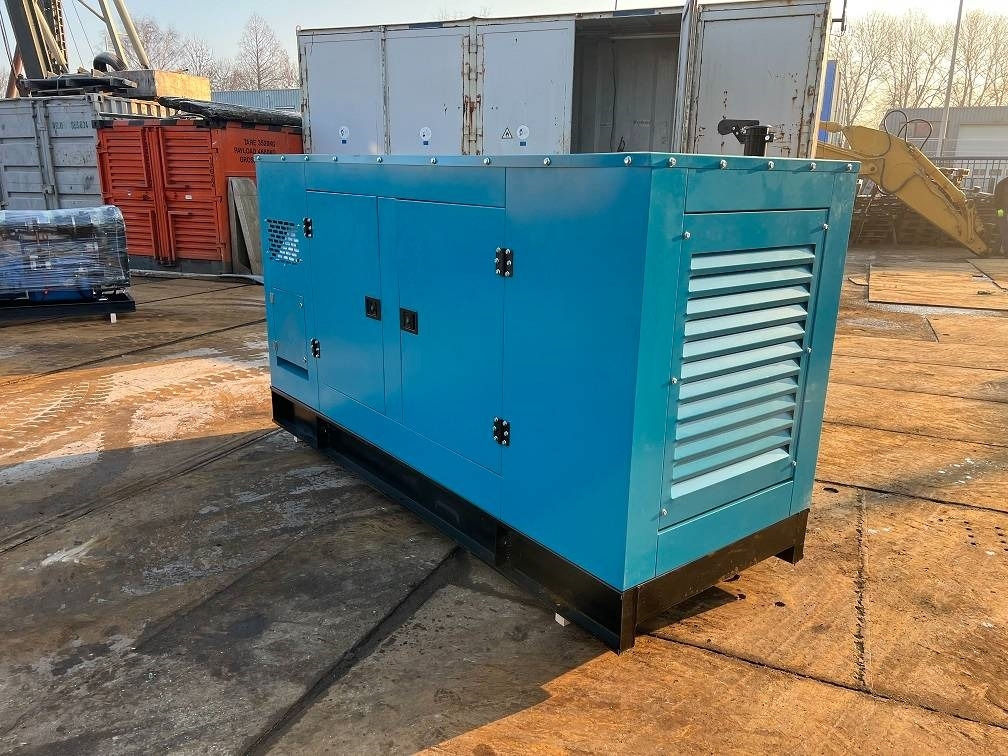 Ricardo 150KVA (120KW) SILENT GENERATOR 3 PHASE 50HZ 400V - Elgenerator: bild 5 Ricardo 150KVA (120KW) SILENT GENERATOR 3 PHASE 50HZ 400V - Elgenerator: bild 5
