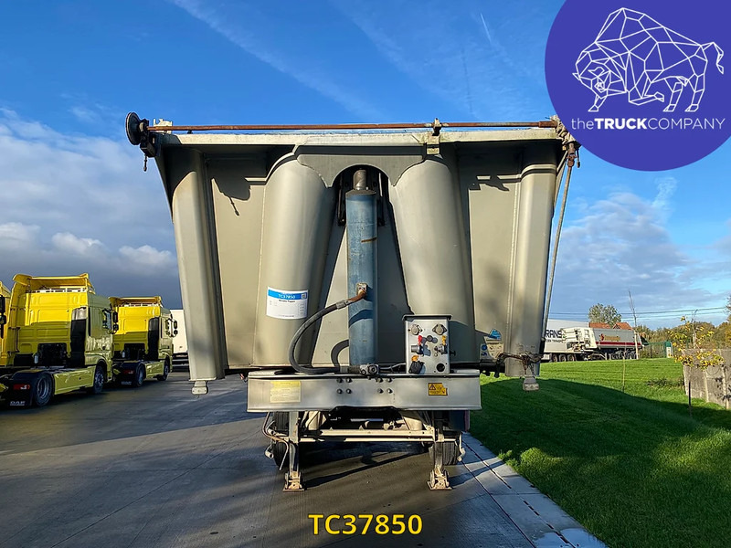 Benalu - Tippbil semitrailer: bild 4 Benalu - Tippbil semitrailer: bild 4