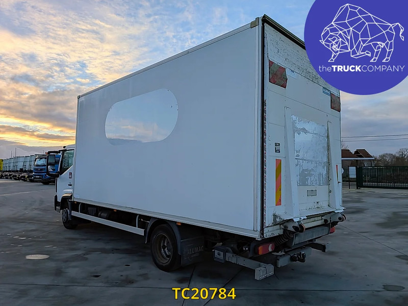 Renault D 180 - Lastbil med skåp: bild 3 Renault D 180 - Lastbil med skåp: bild 3