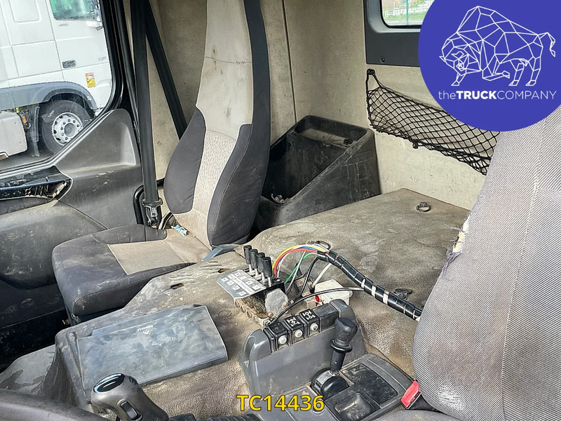 Renault Kerax 370 - Containerbil/ Växelflak lastbil: bild 3 Renault Kerax 370 - Containerbil/ Växelflak lastbil: bild 3