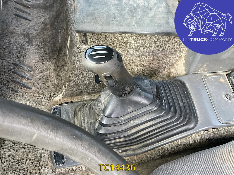 Renault Kerax 370 - Containerbil/ Växelflak lastbil: bild 4 Renault Kerax 370 - Containerbil/ Växelflak lastbil: bild 4