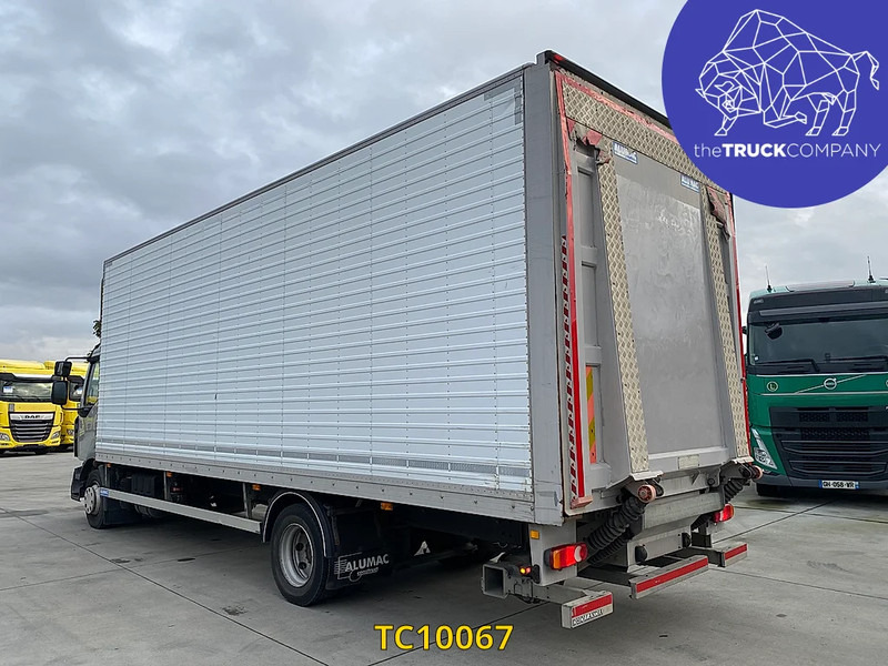 Renault Midlum 240 - Lastbil med skåp: bild 2 Renault Midlum 240 - Lastbil med skåp: bild 2