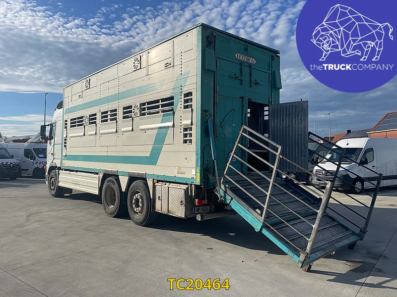 Volvo FH 480 - Djurtransport lastbil: bild 2 Volvo FH 480 - Djurtransport lastbil: bild 2