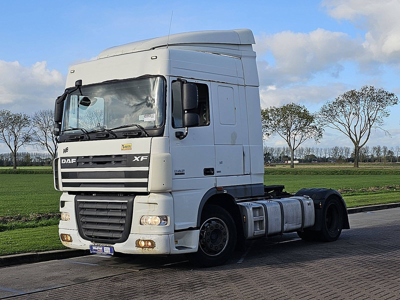 DAF XF 105.460 - Dragbil: bild 2 DAF XF 105.460 - Dragbil: bild 2