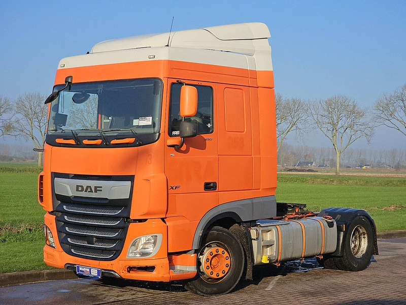 DAF XF 450 - Dragbil: bild 2 DAF XF 450 - Dragbil: bild 2