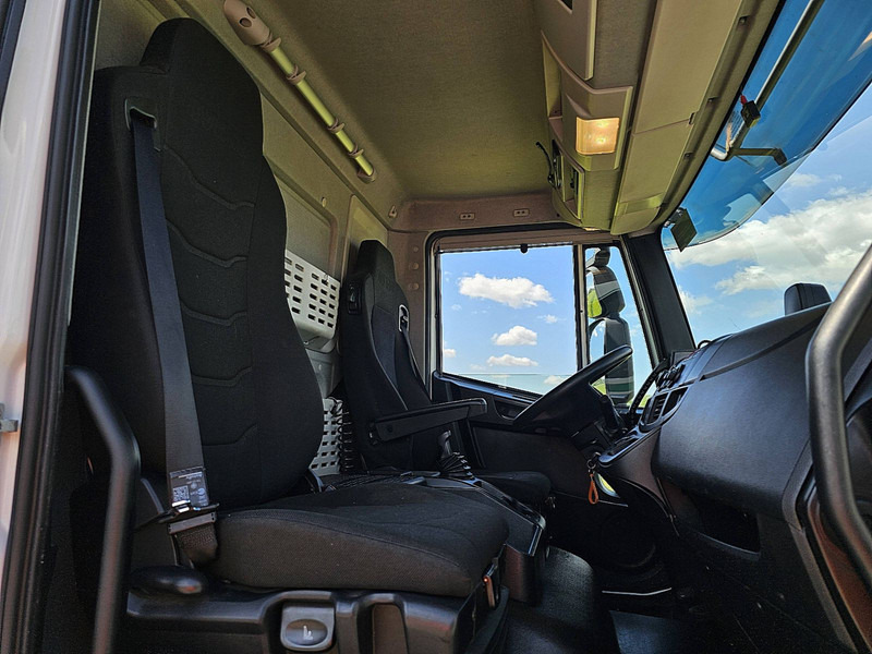 Lastbil med skåp Iveco 140E25 EUROCARGO AIRCO SIDE DOOR LIFT: bild 7 Lastbil med skåp Iveco 140E25 EUROCARGO AIRCO SIDE DOOR LIFT: bild 7