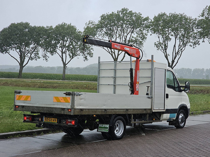 Iveco Daily 40C15 XL FASSI laadkraan - Transportbil med flak: bild 3 Iveco Daily 40C15 XL FASSI laadkraan - Transportbil med flak: bild 3