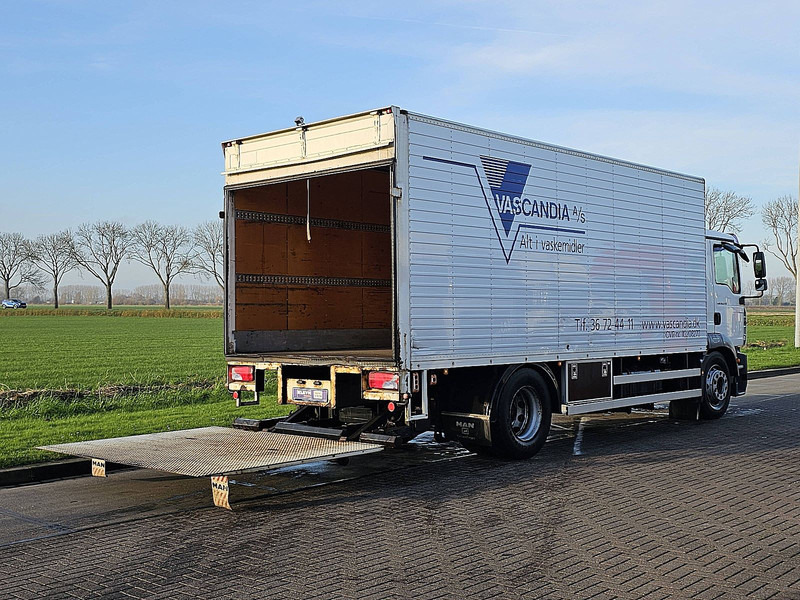 MAN 18.240 TGM AIRCO TAILLIFT - Lastbil med skåp: bild 3 MAN 18.240 TGM AIRCO TAILLIFT - Lastbil med skåp: bild 3