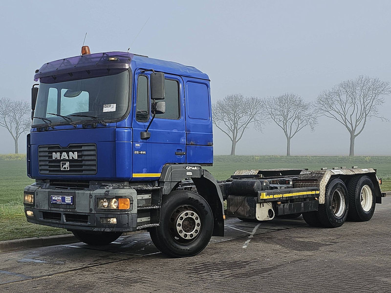 MAN 26.414 F2000 6X4 STEEL MANUAL - Chassi lastbil: bild 2 MAN 26.414 F2000 6X4 STEEL MANUAL - Chassi lastbil: bild 2