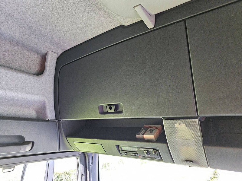 Lastbil med skåp MAN 26.440 TGA LX 6X2 SIDE DOORS: bild 10