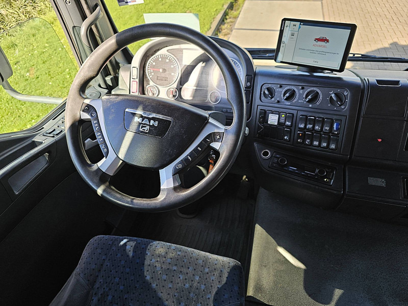Lastbil med skåp MAN 26.440 TGA LX 6X2 SIDE DOORS: bild 8
