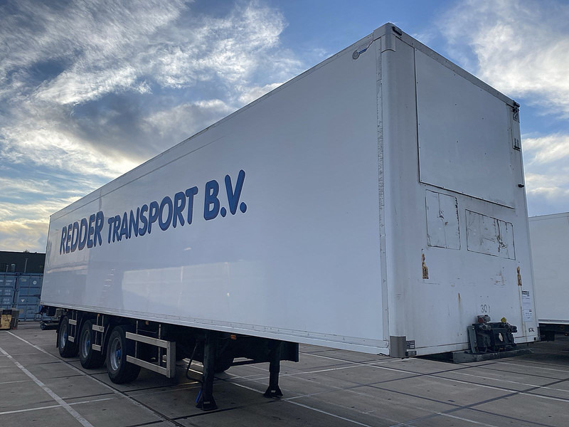 Pacton R3-001 2X STEER AXLE LIFT - Skåp semitrailer: bild 3 Pacton R3-001 2X STEER AXLE LIFT - Skåp semitrailer: bild 3