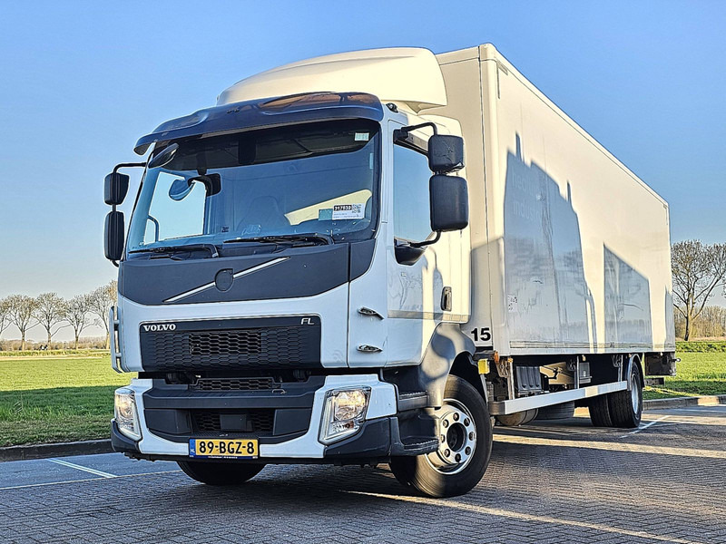 Volvo FL 250.12 - Lastbil med skåp: bild 1 Volvo FL 250.12 - Lastbil med skåp: bild 1