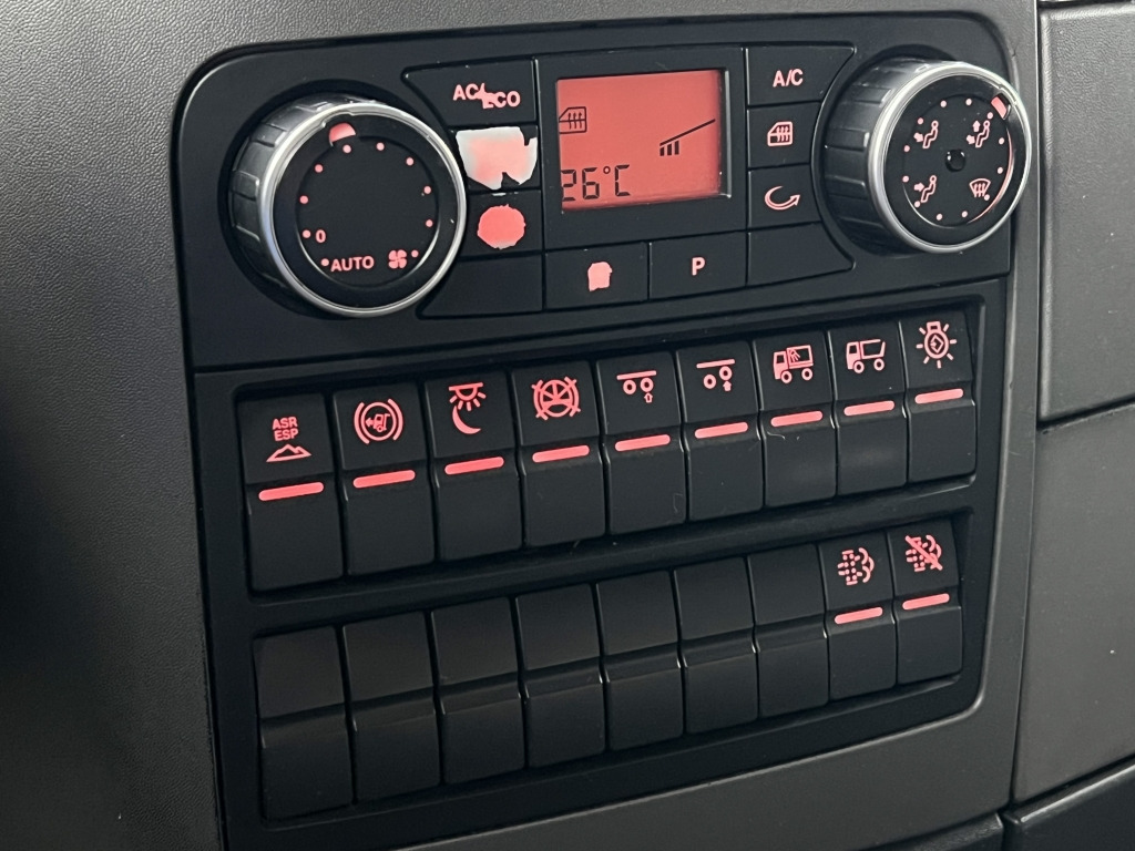 MAN TGX 26.440 Retarder Standklima LBW MitsubisTU100 - Kylbil lastbil: bild 2 MAN TGX 26.440 Retarder Standklima LBW MitsubisTU100 - Kylbil lastbil: bild 2