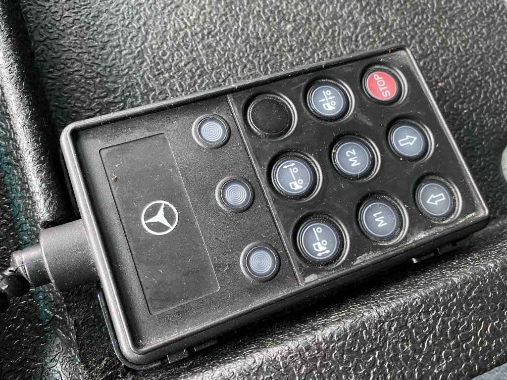 Mercedes-Benz Econic 2633 PLATZ Mülltonnenwaschanlage - Sopbil: bild 4 Mercedes-Benz Econic 2633 PLATZ Mülltonnenwaschanlage - Sopbil: bild 4