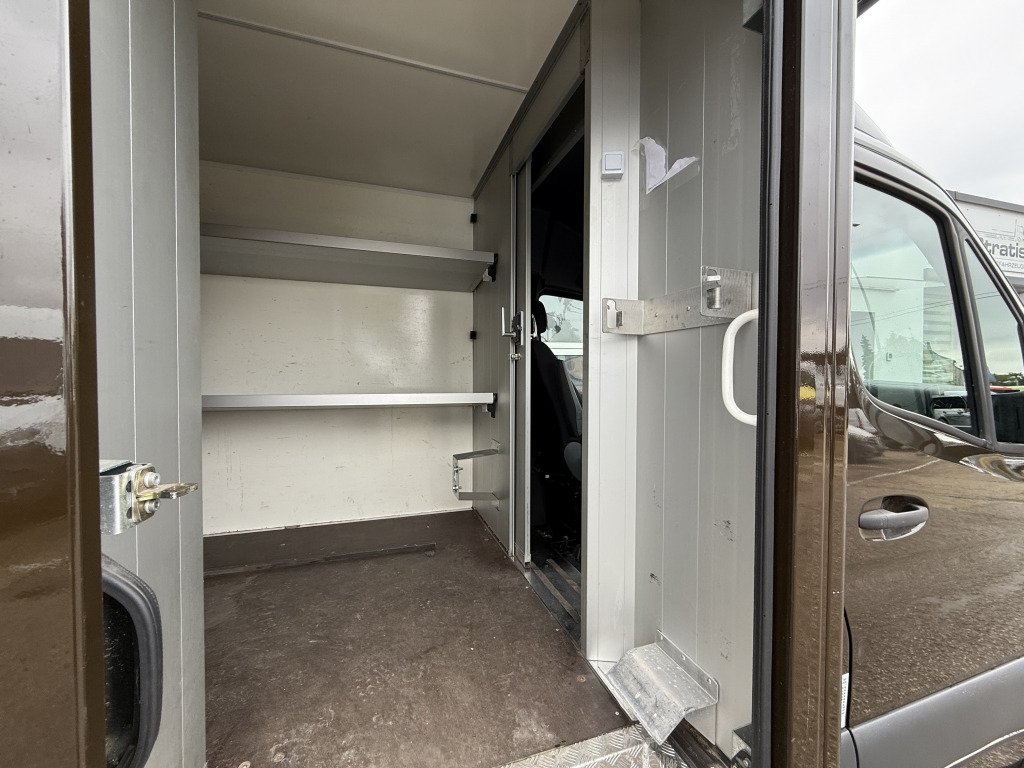 Mercedes-Benz Sprinter 315 CDI Klima Kamera UPS-Integralkoffer - Volymskåp: bild 5 Mercedes-Benz Sprinter 315 CDI Klima Kamera UPS-Integralkoffer - Volymskåp: bild 5