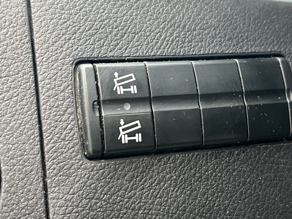 Mercedes-Benz Sprinter 316 CDI 4x4 6-Sitzer Doka 2,2m Schild - Transportbil med tippflak, Dubbelhytt transportbil: bild 5 Mercedes-Benz Sprinter 316 CDI 4x4 6-Sitzer Doka 2,2m Schild - Transportbil med tippflak, Dubbelhytt transportbil: bild 5