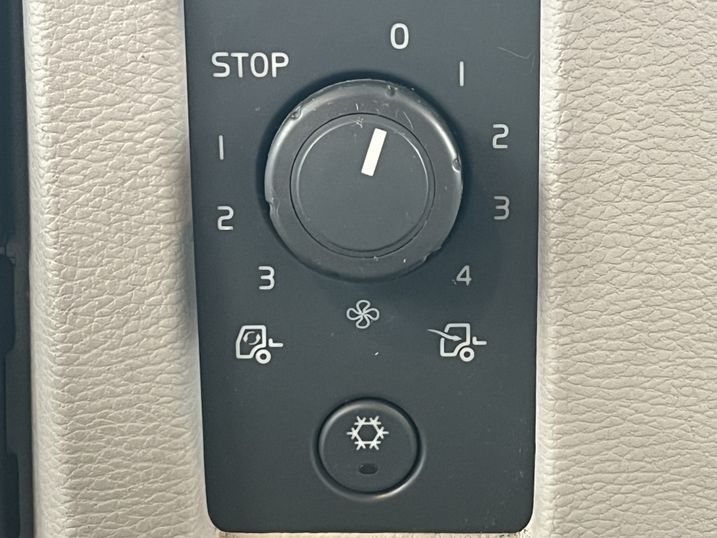 Volvo FL 260 7,2m LBW Klima Tempomat AHK Orig. 125'km - Kapellbil: bild 2 Volvo FL 260 7,2m LBW Klima Tempomat AHK Orig. 125'km - Kapellbil: bild 2