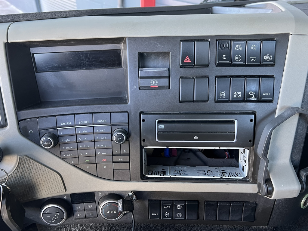 Tippbil lastbil Volvo FM 410 6X2 Gergen TAK VL Adonis 2.Achs Lenk+Lift: bild 14 Tippbil lastbil Volvo FM 410 6X2 Gergen TAK VL Adonis 2.Achs Lenk+Lift: bild 14