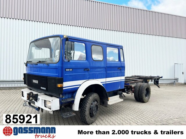 Iveco 120-23 AW 4x4 Doka, V8-Motor, Seilwinde - Chassi lastbil: bild 1 Iveco 120-23 AW 4x4 Doka, V8-Motor, Seilwinde - Chassi lastbil: bild 1