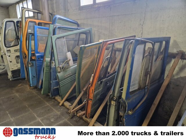 Konvolut Türen Oldtimer - Dörr och reservdelar för Lastbil: bild 2 Konvolut Türen Oldtimer - Dörr och reservdelar för Lastbil: bild 2