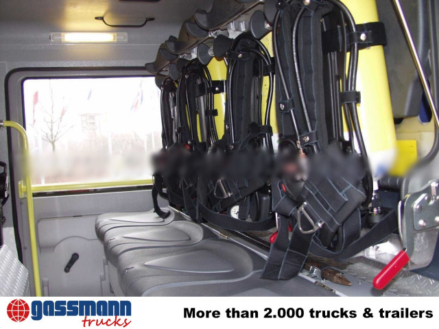 MAN LE 15.255 4x2 LLC Doka, Metz DLA-K 12/9 - Släck/ Räddningsvagn: bild 2 MAN LE 15.255 4x2 LLC Doka, Metz DLA-K 12/9 - Släck/ Räddningsvagn: bild 2