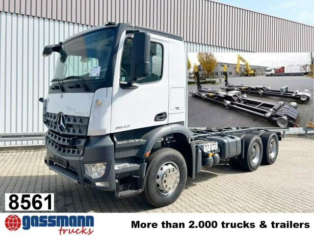 Mercedes-Benz Arocs 2642/45 K 6x4/33 , Retarder, Motorabtrieb - Lastväxlare lastbil: bild 1 Mercedes-Benz Arocs 2642/45 K 6x4/33 , Retarder, Motorabtrieb - Lastväxlare lastbil: bild 1
