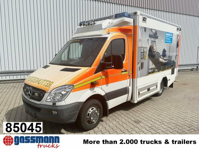 Mercedes-Benz Sprinter 516 CDI 4x2, Rettungswagen, Bi-Xenon - Skåpbil: bild 1 Mercedes-Benz Sprinter 516 CDI 4x2, Rettungswagen, Bi-Xenon - Skåpbil: bild 1