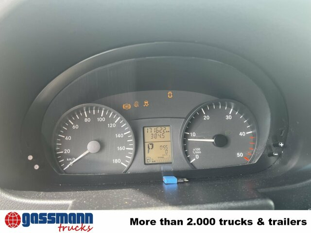 Mercedes-Benz Sprinter 516 CDI 4x2, Rettungswagen, Bi-Xenon - Skåpbil: bild 2 Mercedes-Benz Sprinter 516 CDI 4x2, Rettungswagen, Bi-Xenon - Skåpbil: bild 2