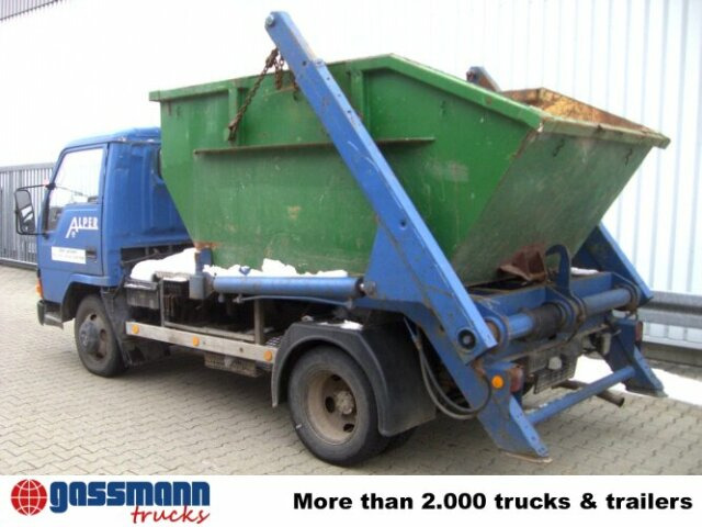 Mitsubishi Canter 4x2, ERSATZTEILTRÄGER - Liftdumper lastbil: bild 2 Mitsubishi Canter 4x2, ERSATZTEILTRÄGER - Liftdumper lastbil: bild 2