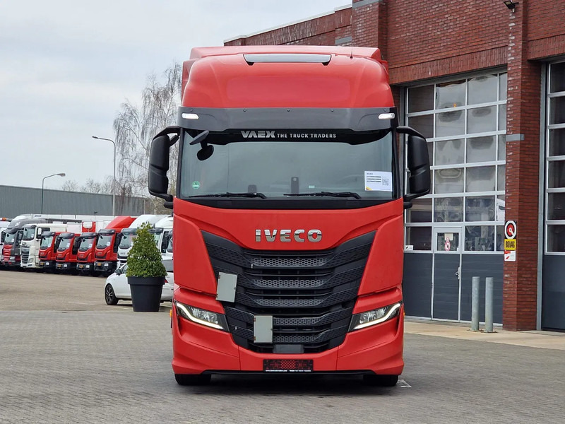 Iveco S-WAY 460 LNG - 4x2 - Retarder - 2x tank - Dragbil: bild 2 Iveco S-WAY 460 LNG - 4x2 - Retarder - 2x tank - Dragbil: bild 2