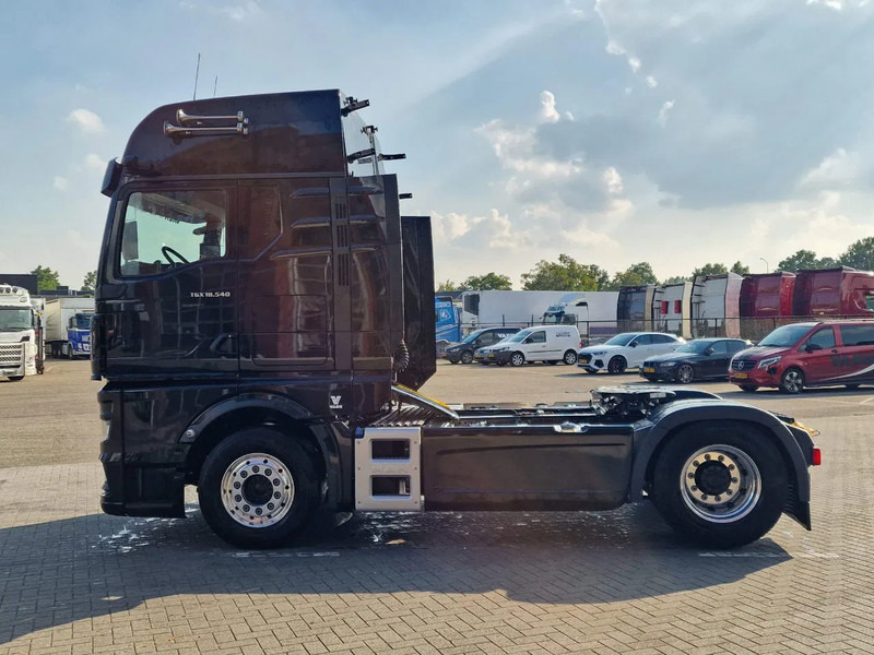 MAN TGX 18.540 - New - Full spec - Retarder - 2x tank - Full spoiler - Dragbil: bild 4 MAN TGX 18.540 - New - Full spec - Retarder - 2x tank - Full spoiler - Dragbil: bild 4