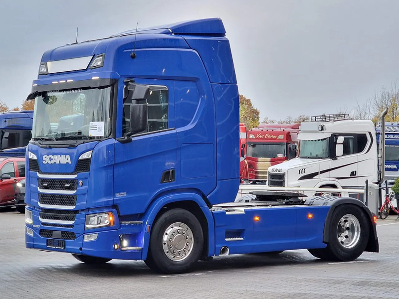 Scania R450 NGS Highline 4x2 - Retarder - Full air - Night clima - Leather - Led - 2x tank - Dragbil: bild 3 Scania R450 NGS Highline 4x2 - Retarder - Full air - Night clima - Leather - Led - 2x tank - Dragbil: bild 3