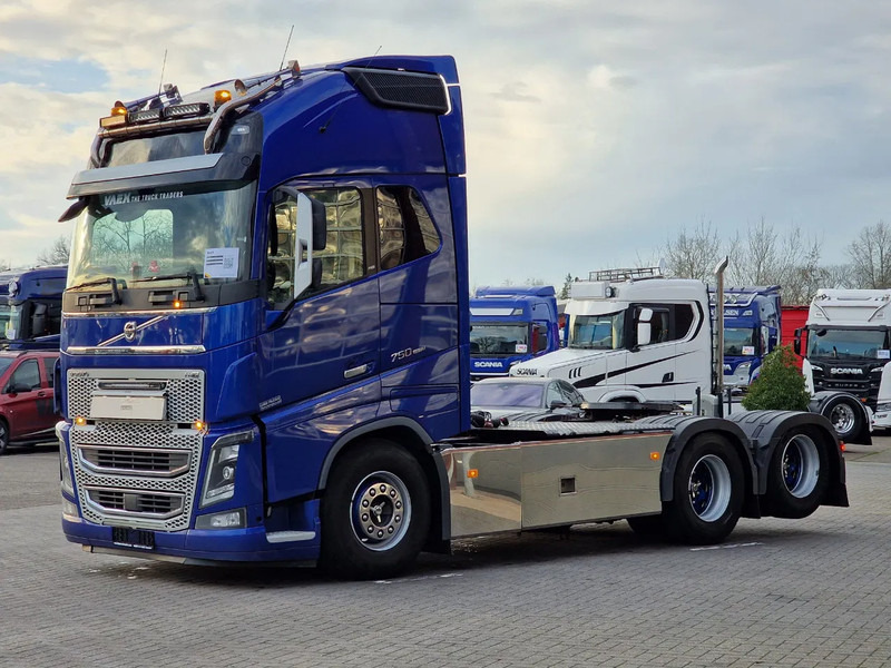 Volvo FH 16.750 Globetrotter XL 6x2 - Retarder - I parkcool - Full air - Leather - Dragbil: bild 3 Volvo FH 16.750 Globetrotter XL 6x2 - Retarder - I parkcool - Full air - Leather - Dragbil: bild 3