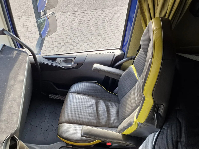 Dragbil Volvo FH 16.750 Globetrotter XL 6x2 - Retarder - I parkcool - Full air - Leather: bild 18