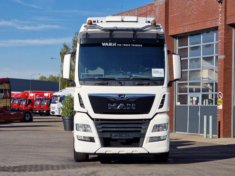 MAN TGX 26.500 6x2 XXL - Chassis - Full air - Night clima - AS Tronic - - Chassi lastbil: bild 2 MAN TGX 26.500 6x2 XXL - Chassis - Full air - Night clima - AS Tronic - - Chassi lastbil: bild 2