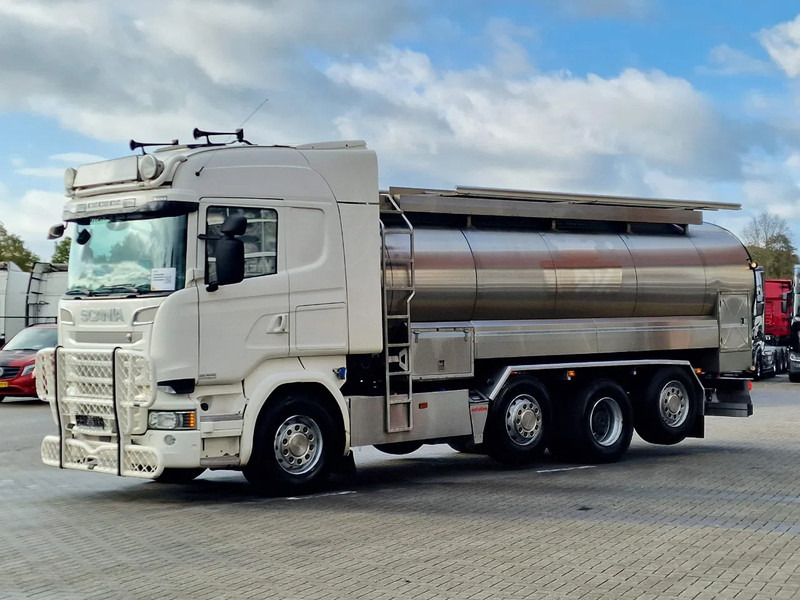 Scania R520 V8 8x2*4 - Tank - 19.000L - 4 compartments - Pump and counter - Retarder - Tankbil: bild 3 Scania R520 V8 8x2*4 - Tank - 19.000L - 4 compartments - Pump and counter - Retarder - Tankbil: bild 3