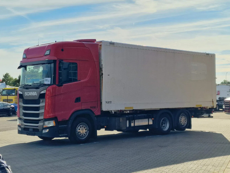 Scania S500 NGS Highline 6x2 - BDF - Full air - Loadlift - Box - Navi - Retarder - Containerbil/ Växelflak lastbil: bild 3 Scania S500 NGS Highline 6x2 - BDF - Full air - Loadlift - Box - Navi - Retarder - Containerbil/ Växelflak lastbil: bild 3