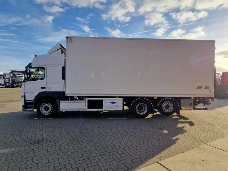 Volvo FM 13.460 Globetrotter 6x2*4 - Frigo Carrier Supra 1150 U MT - Zepro loadlift - Steering axle - Isotermiska lastbil: bild 4 Volvo FM 13.460 Globetrotter 6x2*4 - Frigo Carrier Supra 1150 U MT - Zepro loadlift - Steering axle - Isotermiska lastbil: bild 4