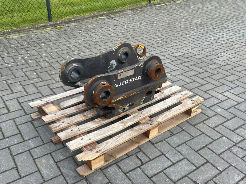 Gjerstad G60 | KM60 | S60 | HYDRAULIC QUICK COUPLER | M318F - Redskapsfäste för Byggmaskiner: bild 3 Gjerstad G60 | KM60 | S60 | HYDRAULIC QUICK COUPLER | M318F - Redskapsfäste för Byggmaskiner: bild 3