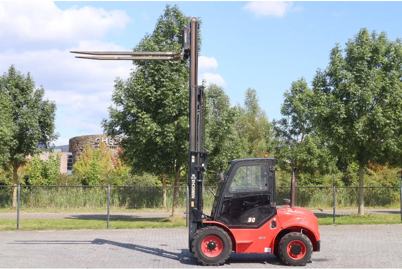 Hangcha CPCD30 - XW43C-RT4 | 4X4 | TRIPLEX | SIDESHIFT | SPREADERS - Terrängtruck: bild 1 Hangcha CPCD30 - XW43C-RT4 | 4X4 | TRIPLEX | SIDESHIFT | SPREADERS - Terrängtruck: bild 1