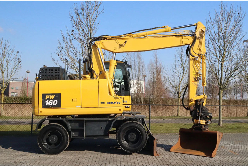 Komatsu PW160-11 | ENGCON TILTROTATOR | BUCKET | TRAILER HYDR. - Grävmaskin på däck: bild 4 Komatsu PW160-11 | ENGCON TILTROTATOR | BUCKET | TRAILER HYDR. - Grävmaskin på däck: bild 4
