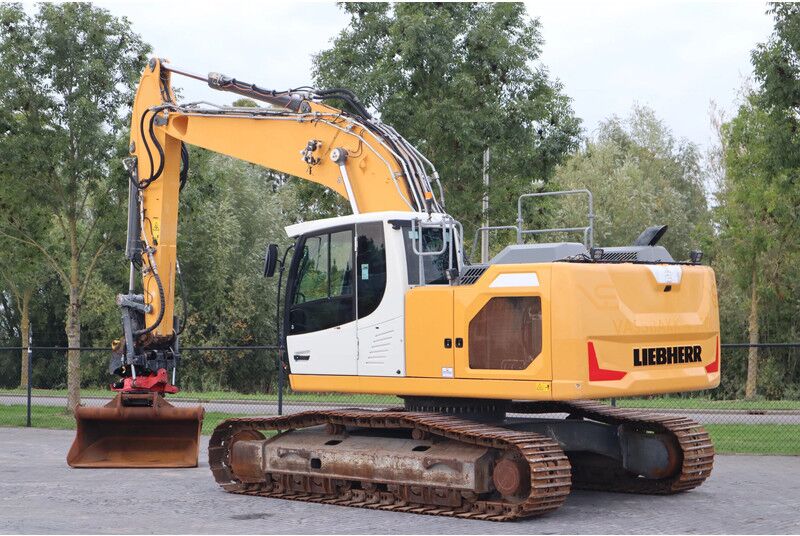 Liebherr R924 WLC | ROTOTILT R8 | BUCKET | - Bandgrävare: bild 3 Liebherr R924 WLC | ROTOTILT R8 | BUCKET | - Bandgrävare: bild 3