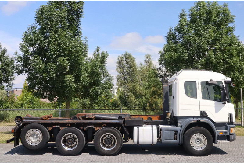 Scania P124-420 | 8X4 | HOOKLIFT | MANUAL | BIG AXLES | EURO 3 - Lastväxlare lastbil: bild 4 Scania P124-420 | 8X4 | HOOKLIFT | MANUAL | BIG AXLES | EURO 3 - Lastväxlare lastbil: bild 4