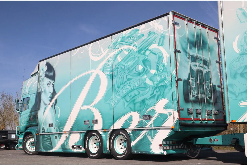 Scania R560 V8 | BERTHONS HOT ROD | CUSTOM SPECIAL TRUCK - Lastbil med skåp: bild 2 Scania R560 V8 | BERTHONS HOT ROD | CUSTOM SPECIAL TRUCK - Lastbil med skåp: bild 2