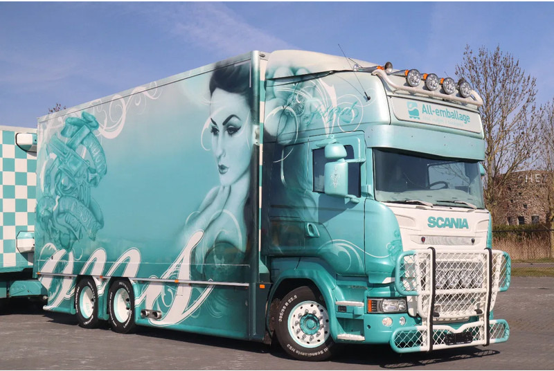 Scania R560 V8 | BERTHONS HOT ROD | CUSTOM SPECIAL TRUCK - Lastbil med skåp: bild 1 Scania R560 V8 | BERTHONS HOT ROD | CUSTOM SPECIAL TRUCK - Lastbil med skåp: bild 1