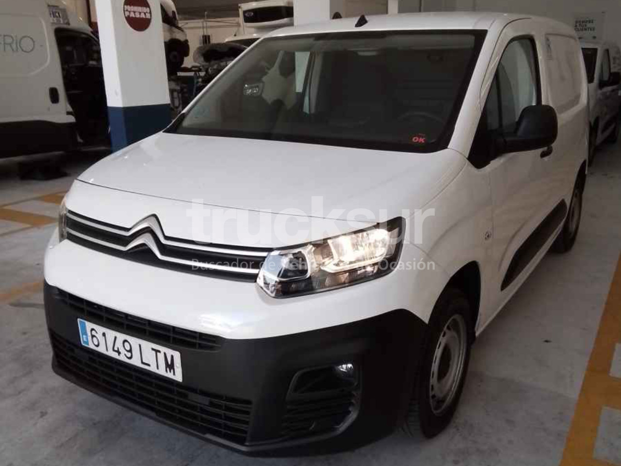 CITROEN BERLINGO IR - Volymskåp: bild 1 CITROEN BERLINGO IR - Volymskåp: bild 1