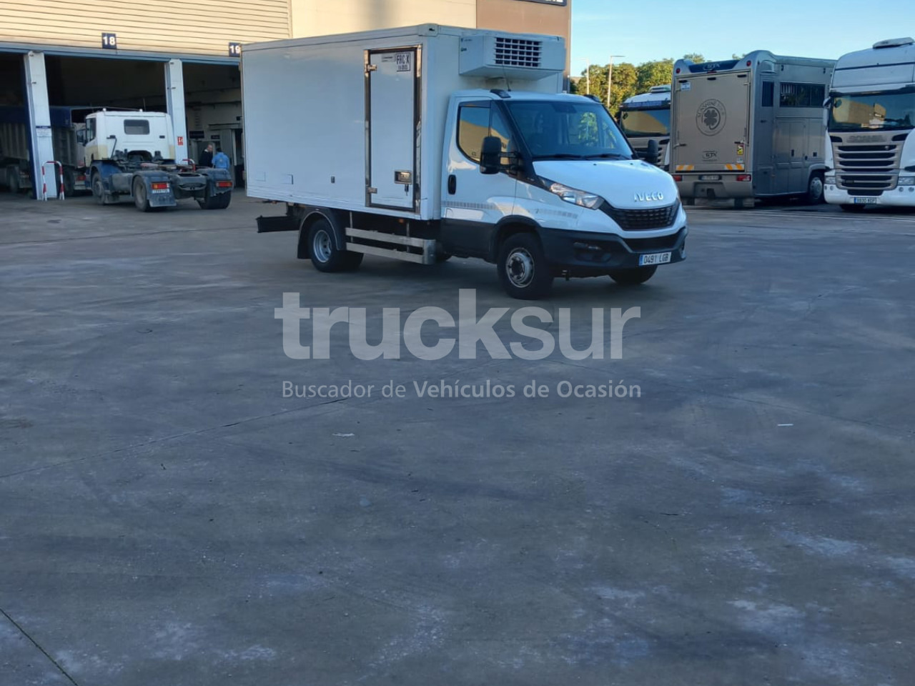 IVECO DAILY 72C16 FRC THK - Lastbil med skåp: bild 1 IVECO DAILY 72C16 FRC THK - Lastbil med skåp: bild 1
