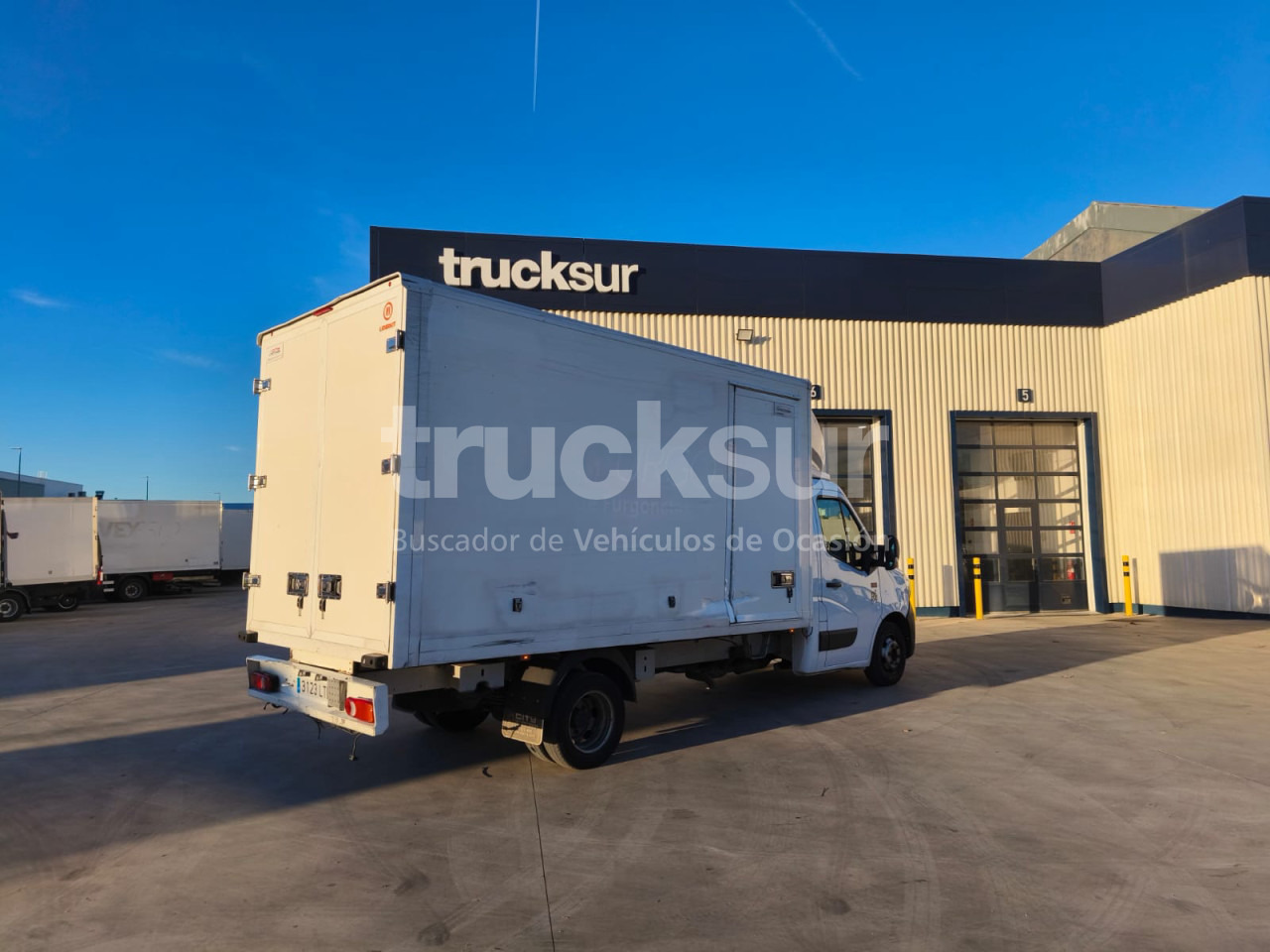 RENAULT MASTER 165.35 GV - Volymskåp: bild 4 RENAULT MASTER 165.35 GV - Volymskåp: bild 4